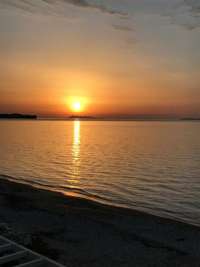 Apartment Pelagia Sea Side